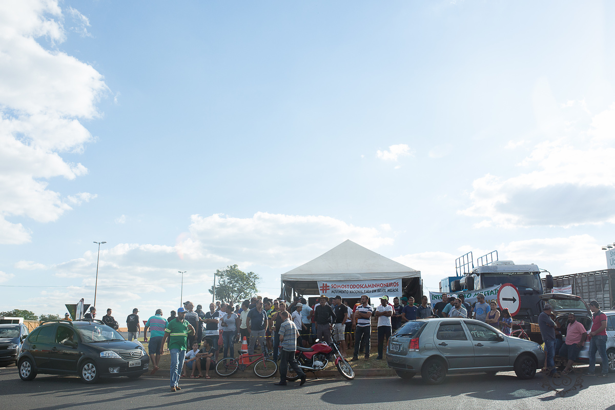 manifestação dos caminheiros 2018 posto zote uberaba MG 