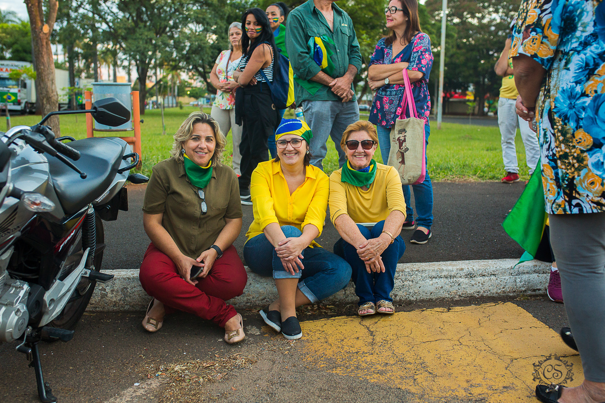 manifestação dos caminheiros 2018 posto zote uberaba MG quartel policia militar praça do quartel  irmãs