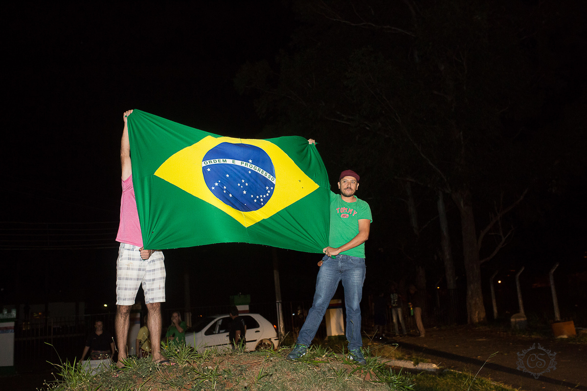 manifestação dos caminheiros 2018 posto zote uberaba MG quartel policia militar praça do quartel  bandeira do brasil