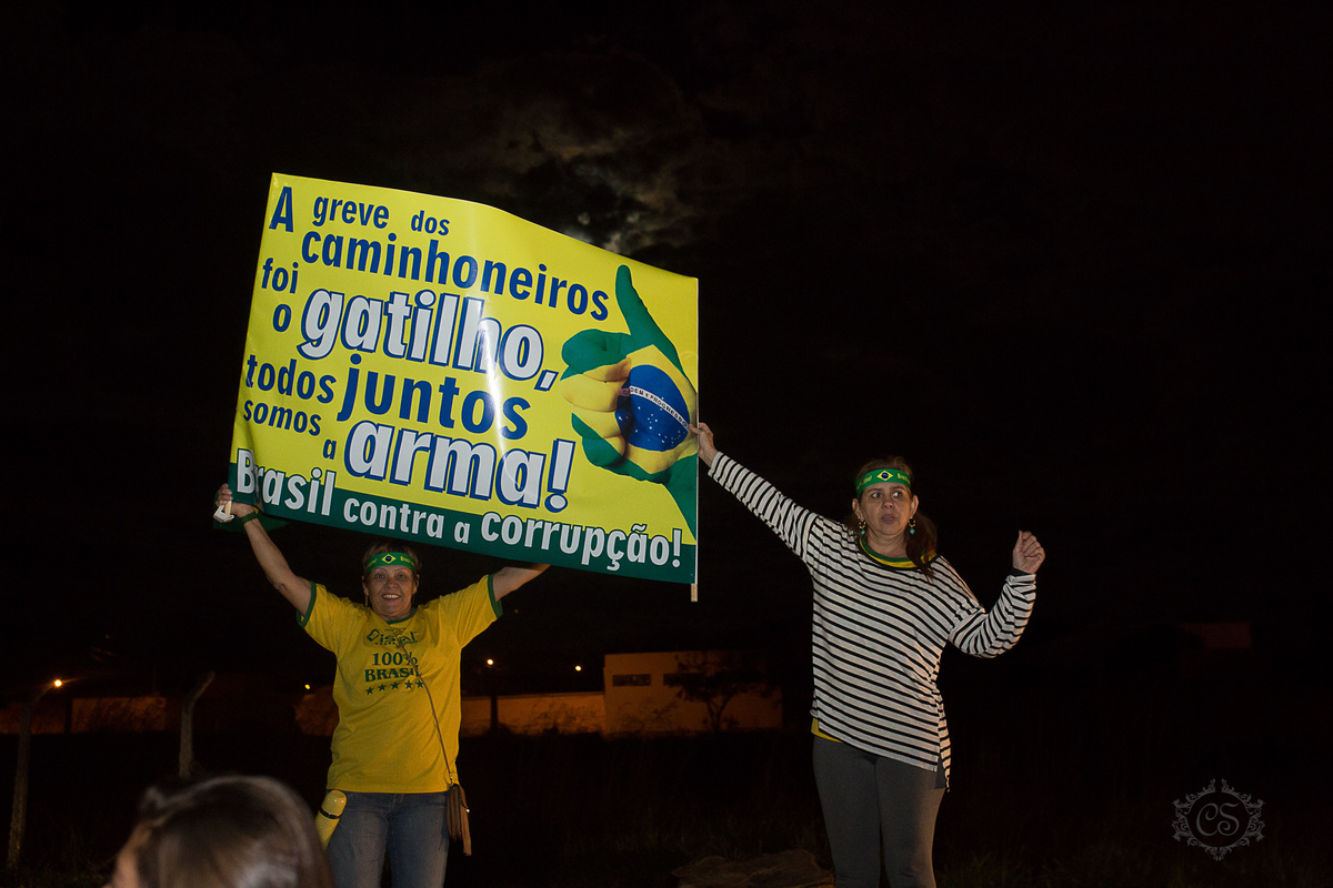 manifestação dos caminheiros 2018 posto zote uberaba MG tiro de guerra 