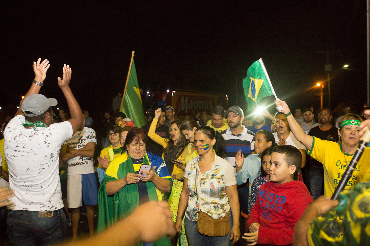 manifestação dos caminheiros 2018 posto zote uberaba MG tiro de guerra  grito d eguerra