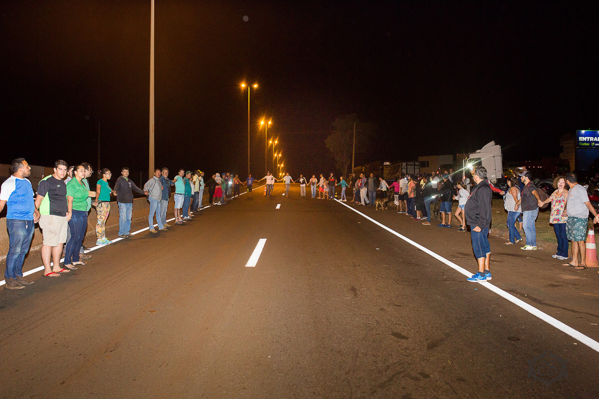 manifestação dos caminheiros 2018 posto zote uberaba MG oração na rodovia