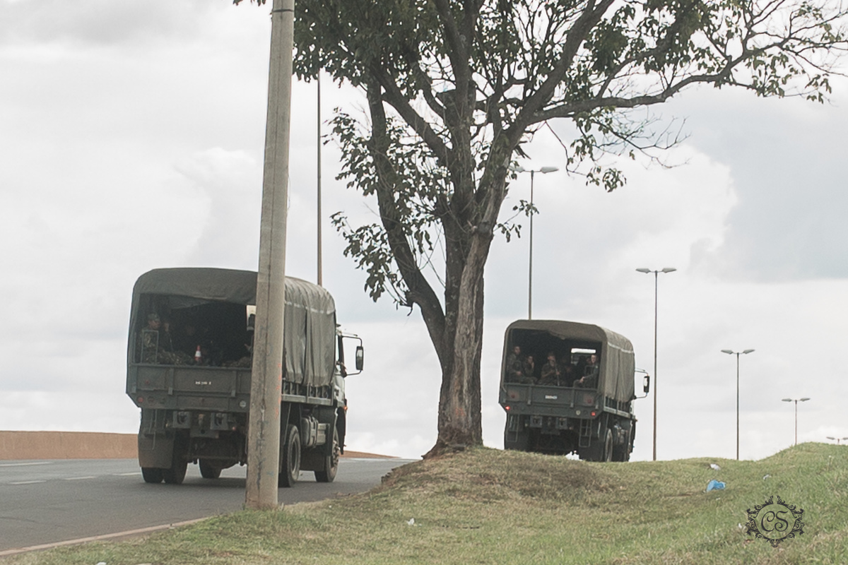 manifestação dos caminheiros 2018 posto zote uberaba MG exército uberaba