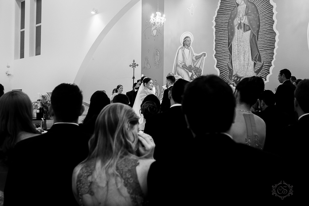 casamento igreja uberlandia madrinha chorando emoção emocionada