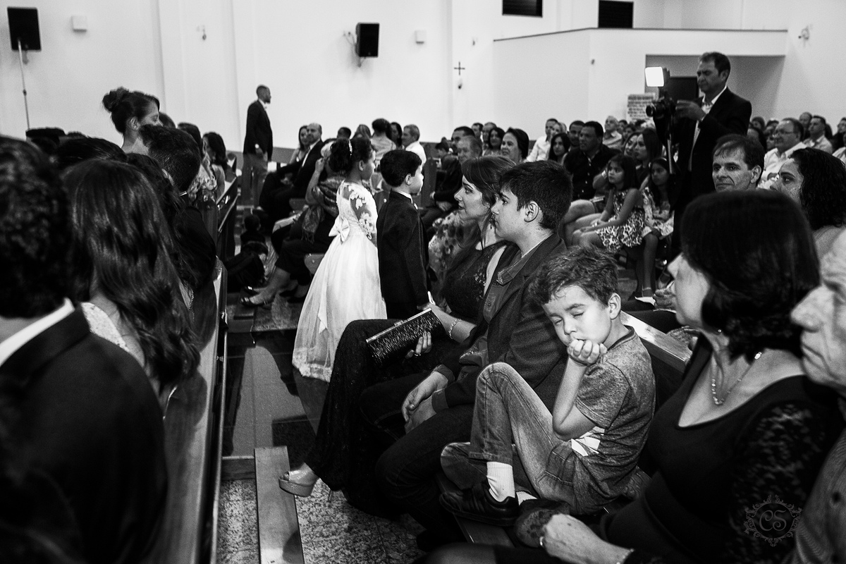 casamento igreja uberlandia criança dormindo