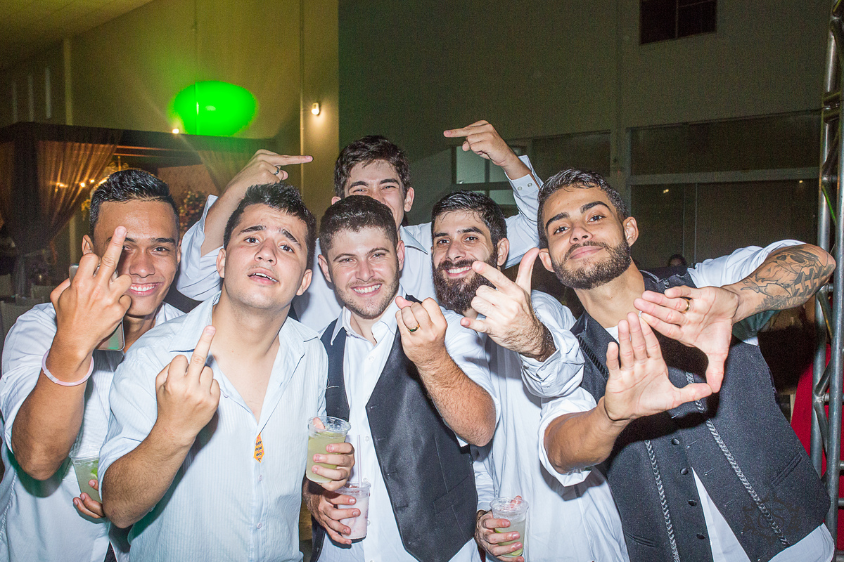 casamento uberlandia festa noivo e amigos