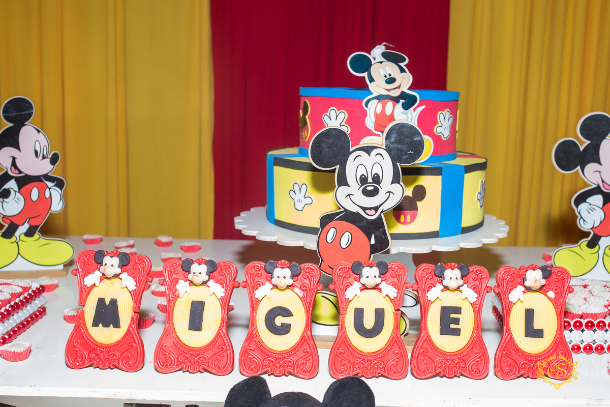 Aniversário 1 ano mickey doce