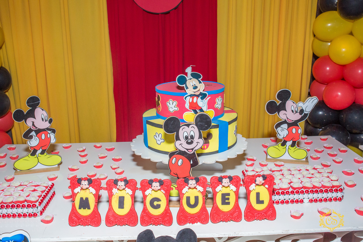 Aniversário 1 ano mickey doces