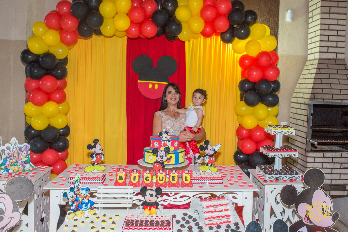 Aniversário 1 ano mickey mesa