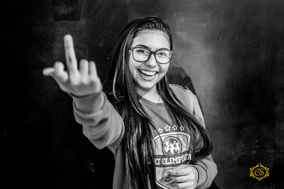 sorriso, sorrisos, conexão, chapéu, dedo