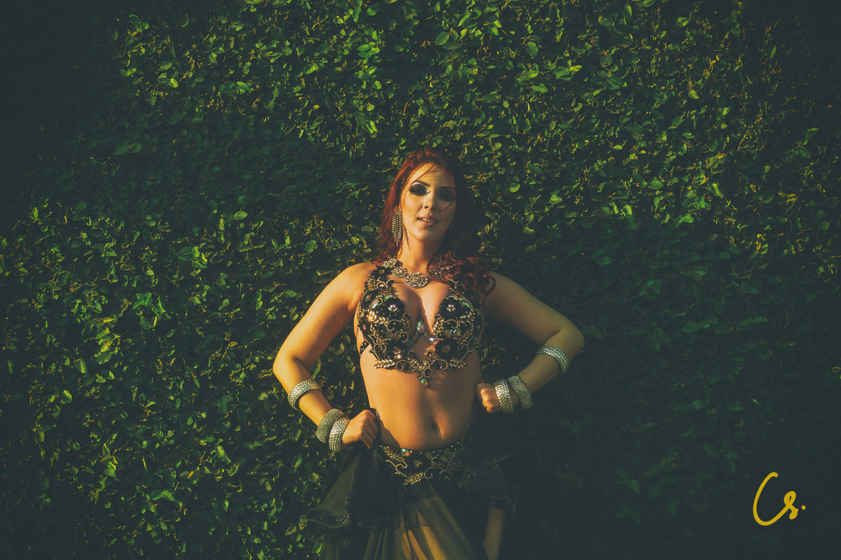 ensaio dança do ventre, professora de dança. uberaba, Minas Gerais, MG, dança na natureza, natureza, professora, dançarina, irmãs