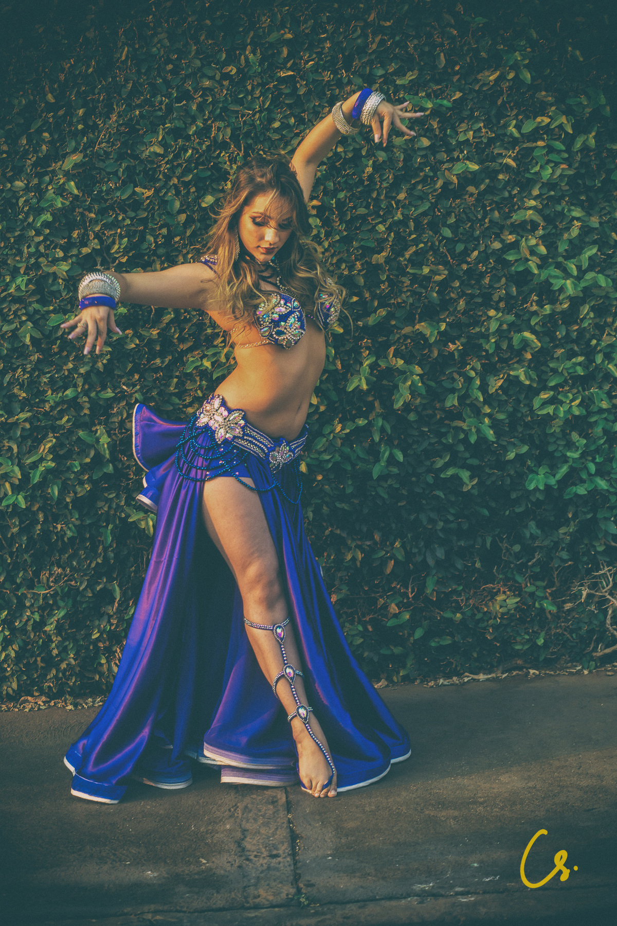 ensaio dança do ventre, professora de dança. uberaba, Minas Gerais, MG, dança na natureza, natureza, professora, dançarina, irmãs