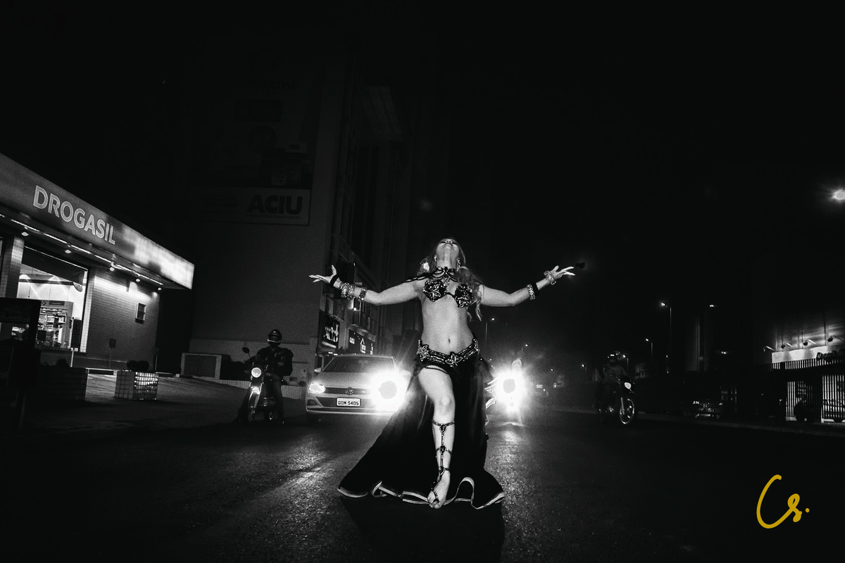 ensaio dança do ventre, professora de dança. uberaba, Minas Gerais, MG, dança na natureza, natureza, professora, dançarina, irmãs