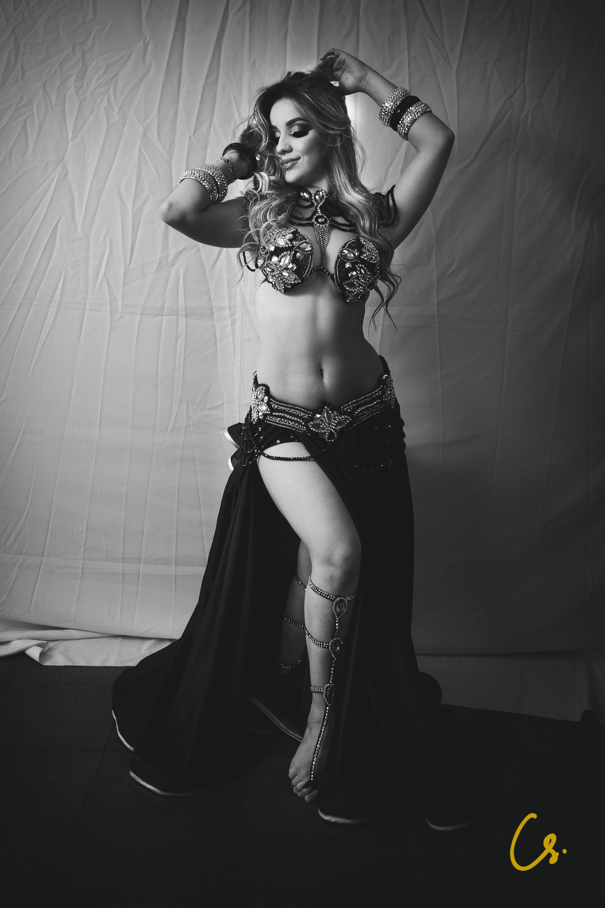 ensaio dança do ventre, professora de dança. uberaba, Minas Gerais, MG, dança na natureza, natureza, professora, dançarina, irmãs