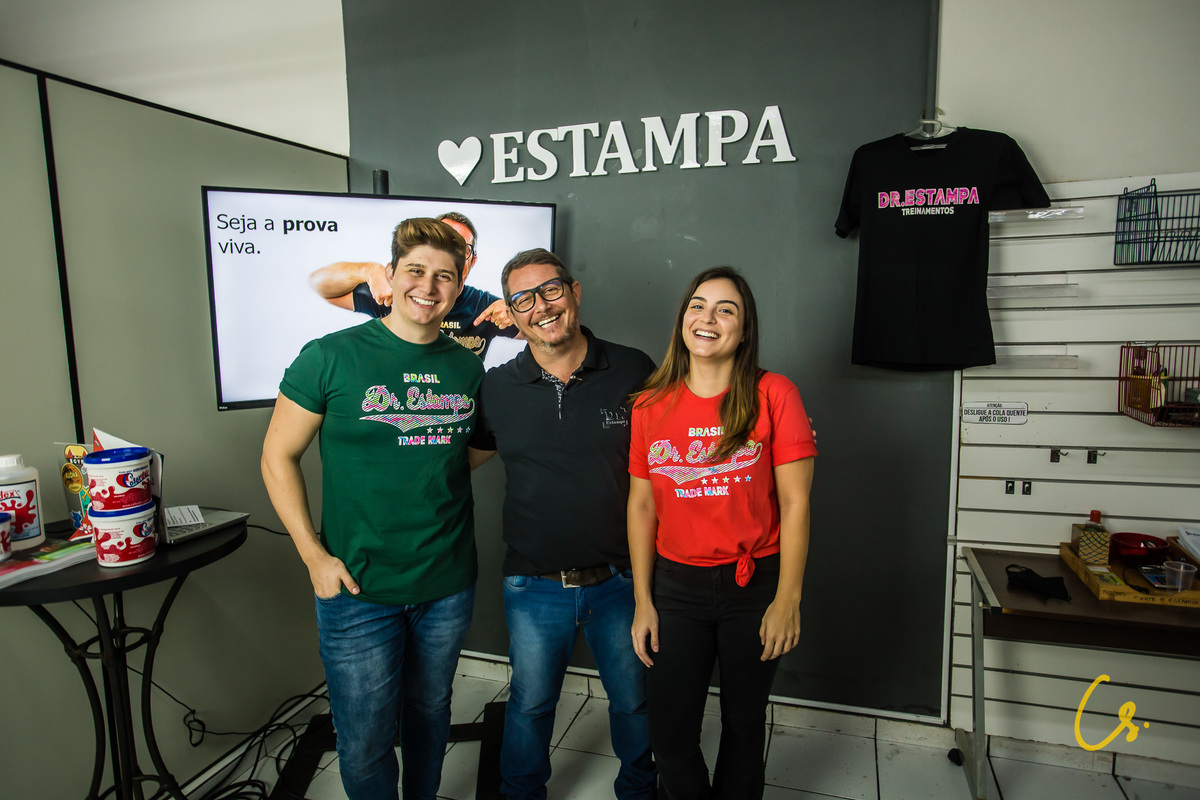 fabrica de roupa, confecção, silk, impressão de camisetas, camiseta, camisetas, cursos, curso, dedicação, uberaba, minas gerais, mg, estampa, dr estampa, curso onlie, makingoff, 