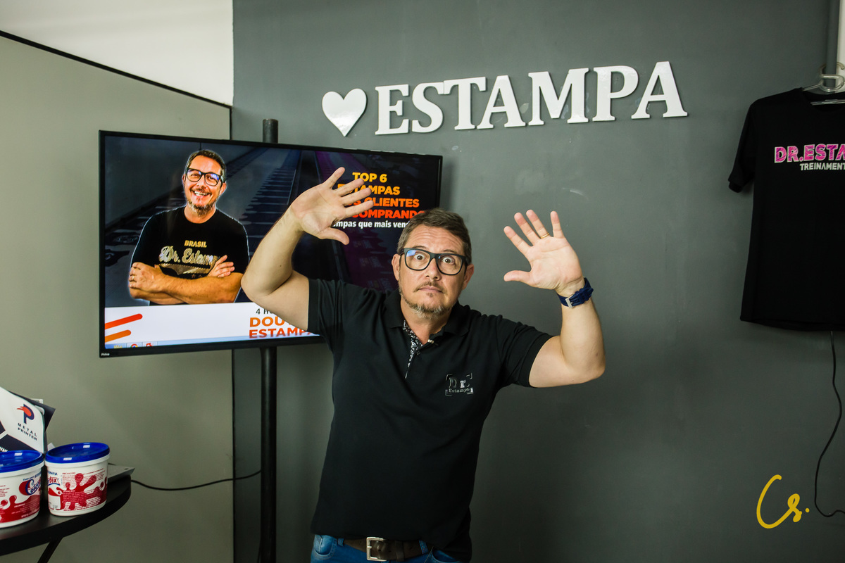 fabrica de roupa, confecção, silk, impressão de camisetas, camiseta, camisetas, cursos, curso, dedicação, uberaba, minas gerais, mg, estampa, dr estampa, curso onlie, makingoff, 