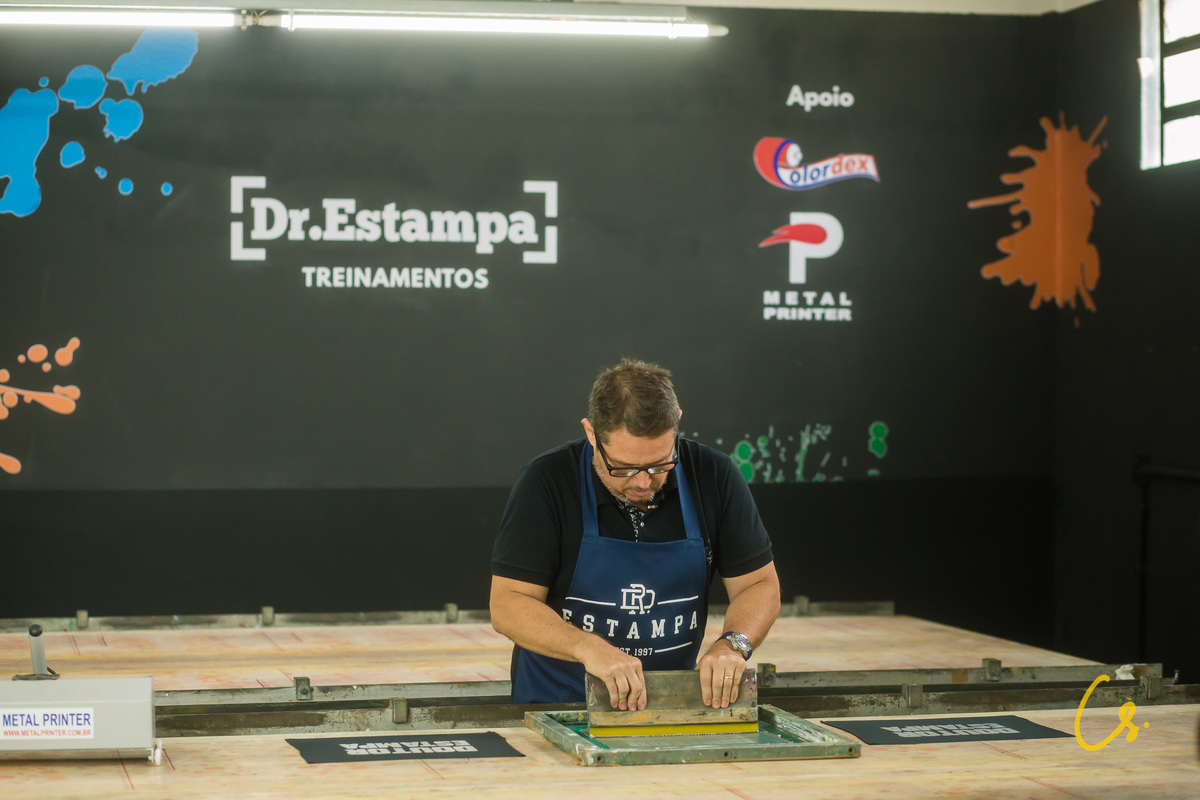 fabrica de roupa, confecção, silk, impressão de camisetas, camiseta, camisetas, cursos, curso, dedicação, uberaba, minas gerais, mg, estampa, dr estampa, curso onlie, makingoff, 