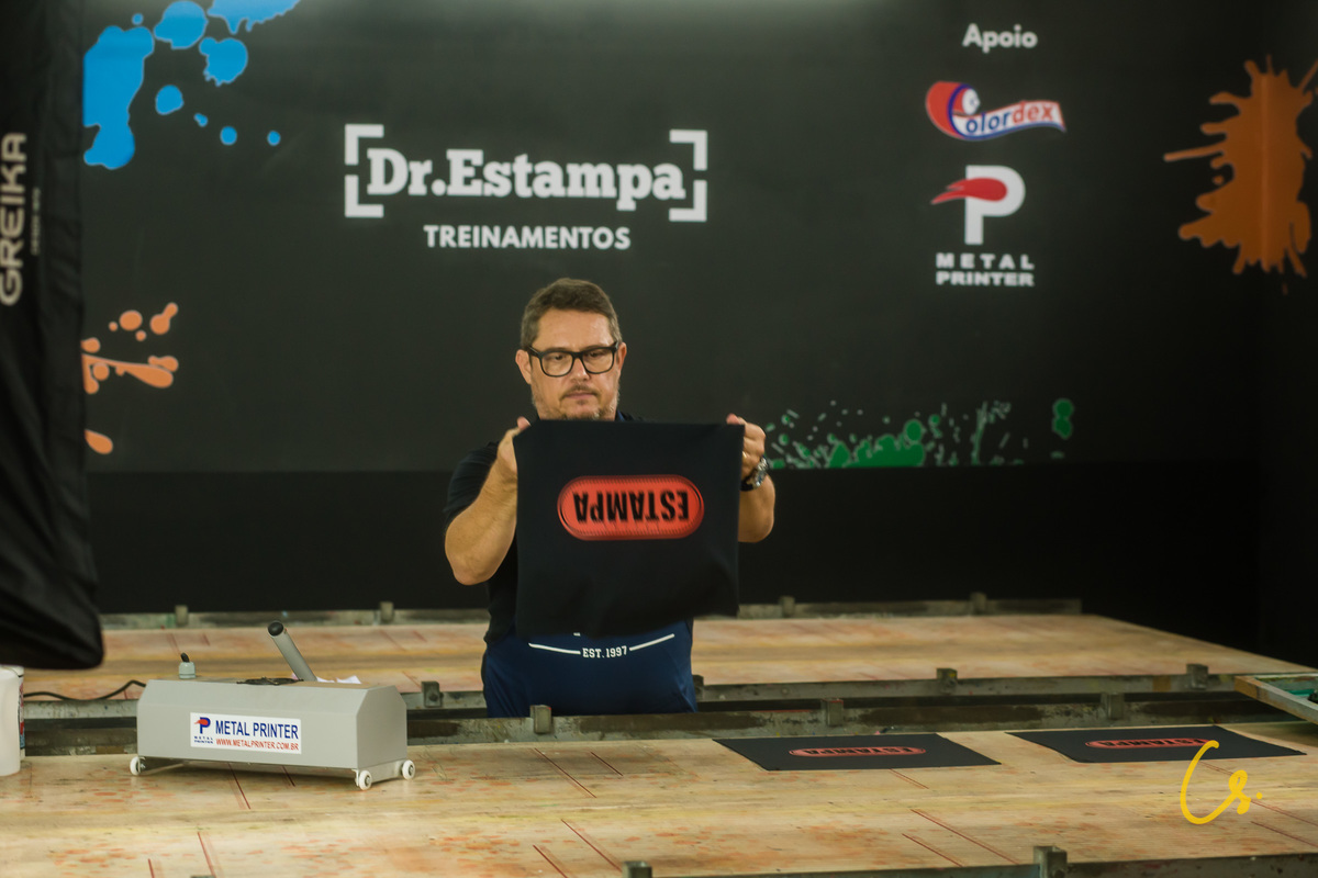 fabrica de roupa, confecção, silk, impressão de camisetas, camiseta, camisetas, cursos, curso, dedicação, uberaba, minas gerais, mg, estampa, dr estampa, curso onlie, makingoff, 