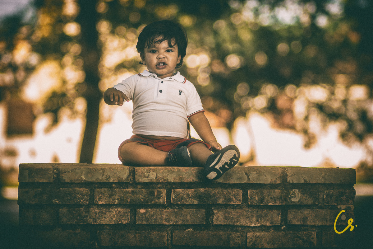 ensaio de familia no parque, epamig, mamãe e filho, mamãe de primeira viagem,  brincadeiras, fim de tarde, fazendo bichino, epamig, colinho, mamãe e filho, vovó, ternura, família, ensaio fotográfico, ensaio de familia, mulheres, uberaba