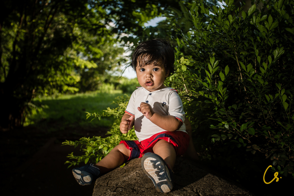 ensaio de familia no parque, epamig, mamãe e filho, mamãe de primeira viagem,  brincadeiras, fim de tarde, fazendo bichino, epamig, colinho, mamãe e filho, vovó, ternura, família, ensaio fotográfico, ensaio de familia, mulheres, uberaba