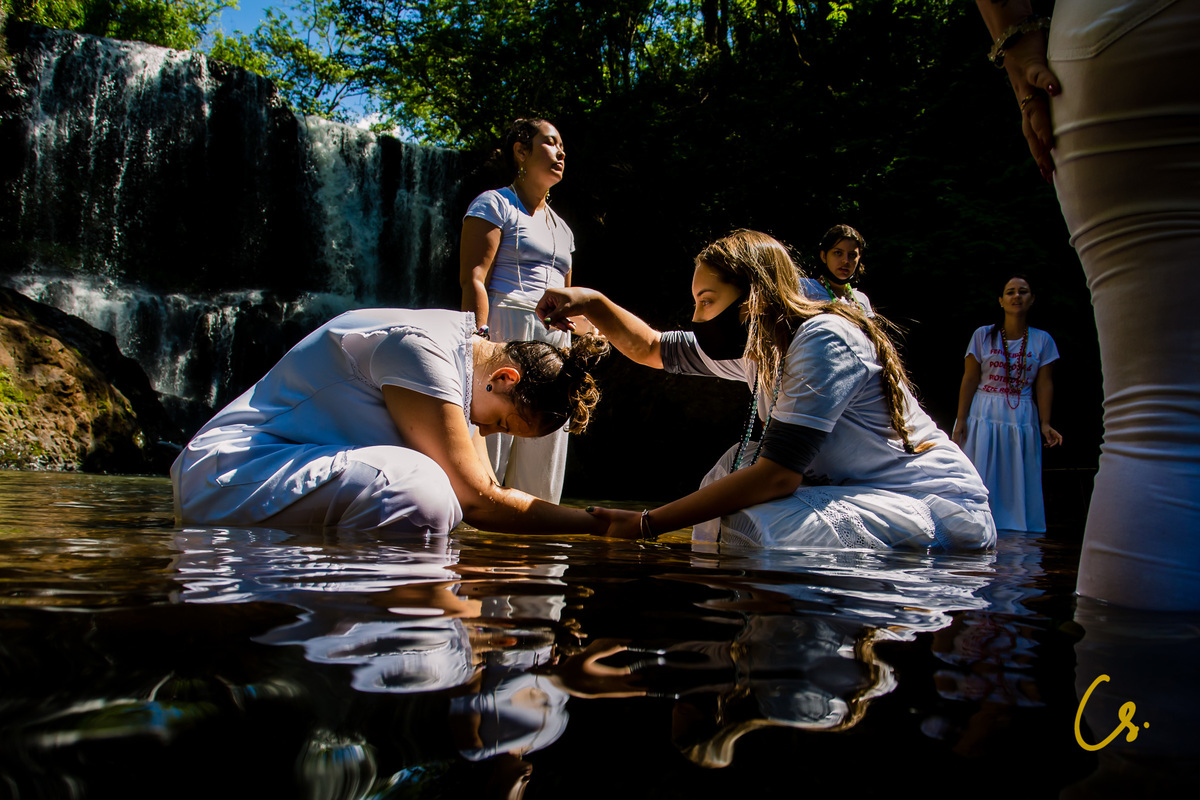 umbanda, comemoração, fé, celebração, incorporação, espiritismo, centro espírita, centro de Umbanda, cura, tratamento, uberaba, umbanda uberaba