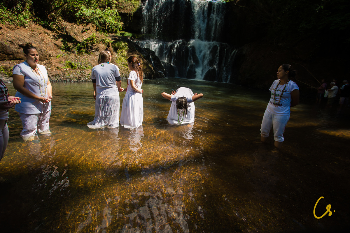 umbanda, comemoração, fé, celebração, incorporação, espiritismo, centro espírita, centro de Umbanda, cura, tratamento, uberaba, umbanda uberaba