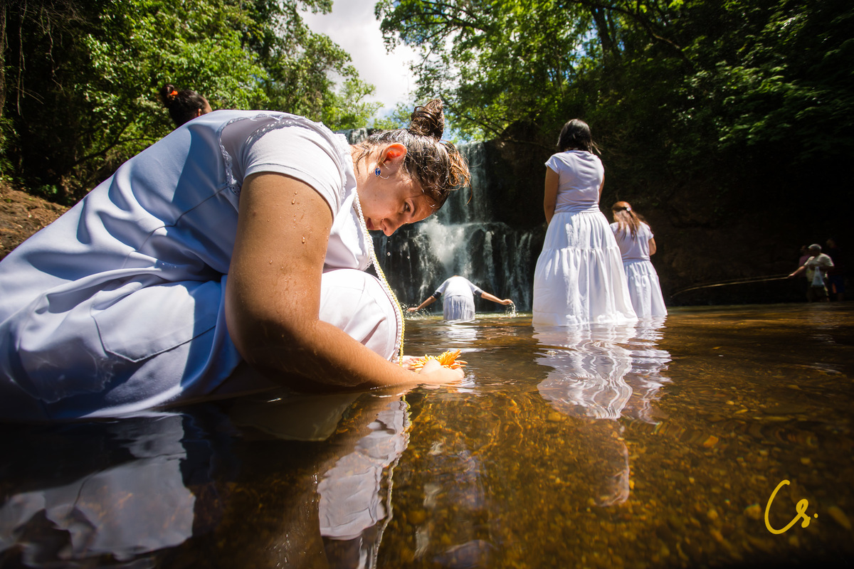 umbanda, comemoração, fé, celebração, incorporação, espiritismo, centro espírita, centro de Umbanda, cura, tratamento, uberaba, umbanda uberaba
