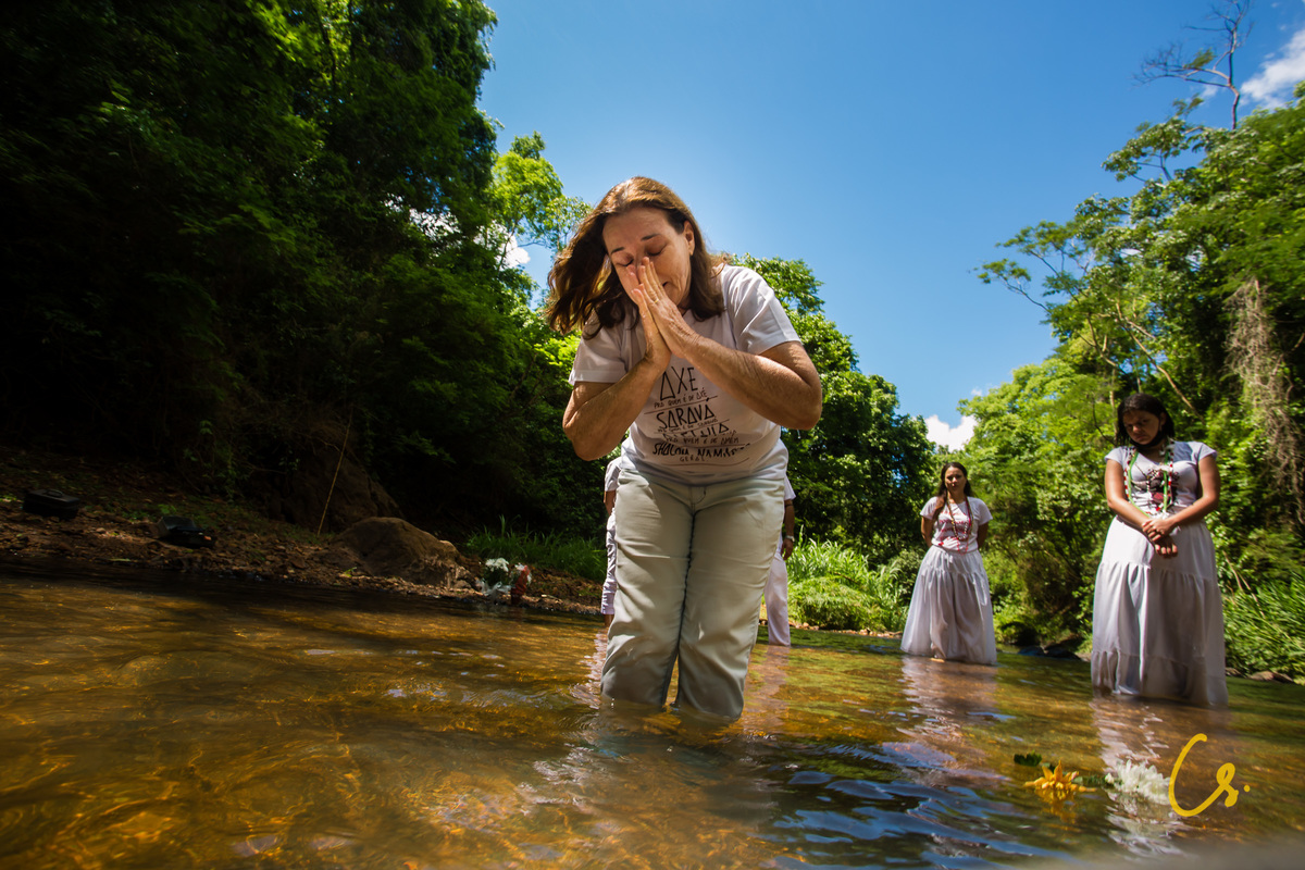 umbanda, comemoração, fé, celebração, incorporação, espiritismo, centro espírita, centro de Umbanda, cura, tratamento, uberaba, umbanda uberaba