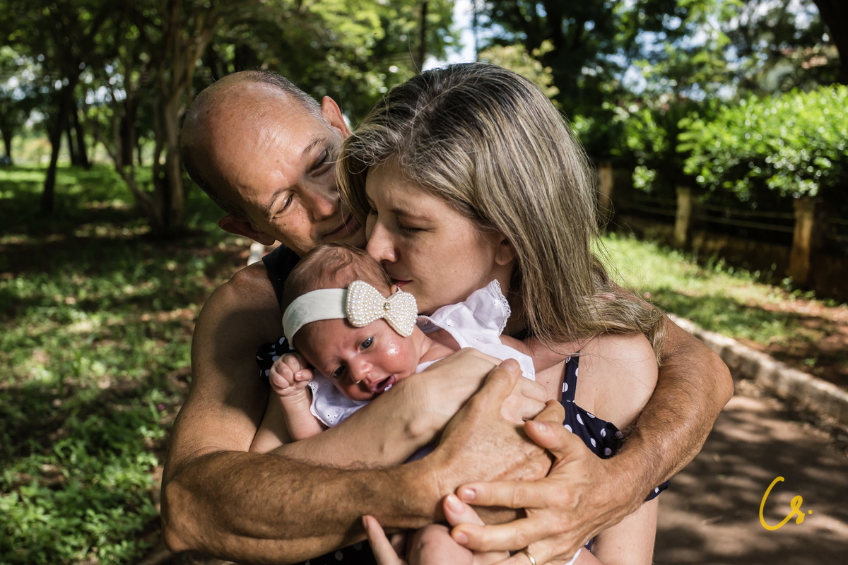 ensaio de família, família, mamãe de primeira viagem, recém nascida, mãe de menina, epamig, uberaba, papai coruja, uberaba, 