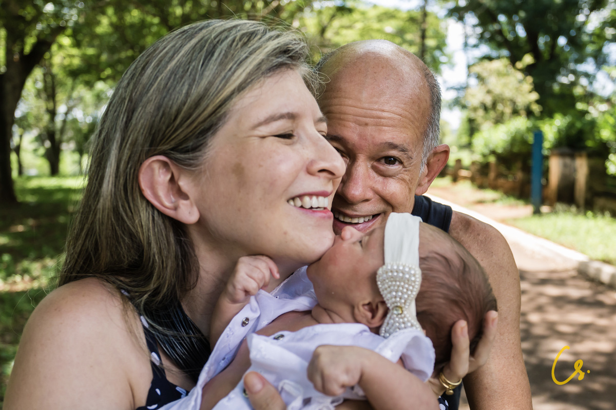 ensaio de família, família, mamãe de primeira viagem, recém nascida, mãe de menina, epamig, uberaba, papai coruja, uberaba, 