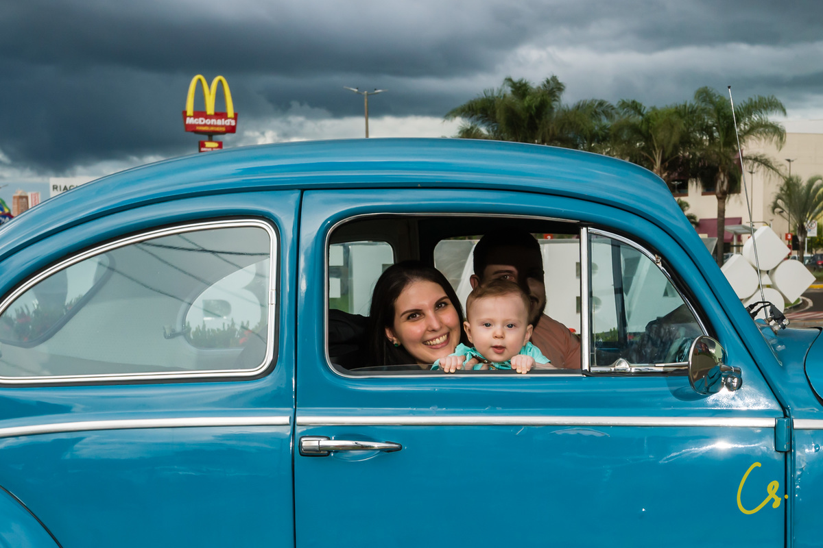ensaio de família, família, shopping, shopping Uberaba
uberaba, minas gerais, passio, família incrfivel
praça, fusca, flores, jardim, chuva, clima, abraços, 