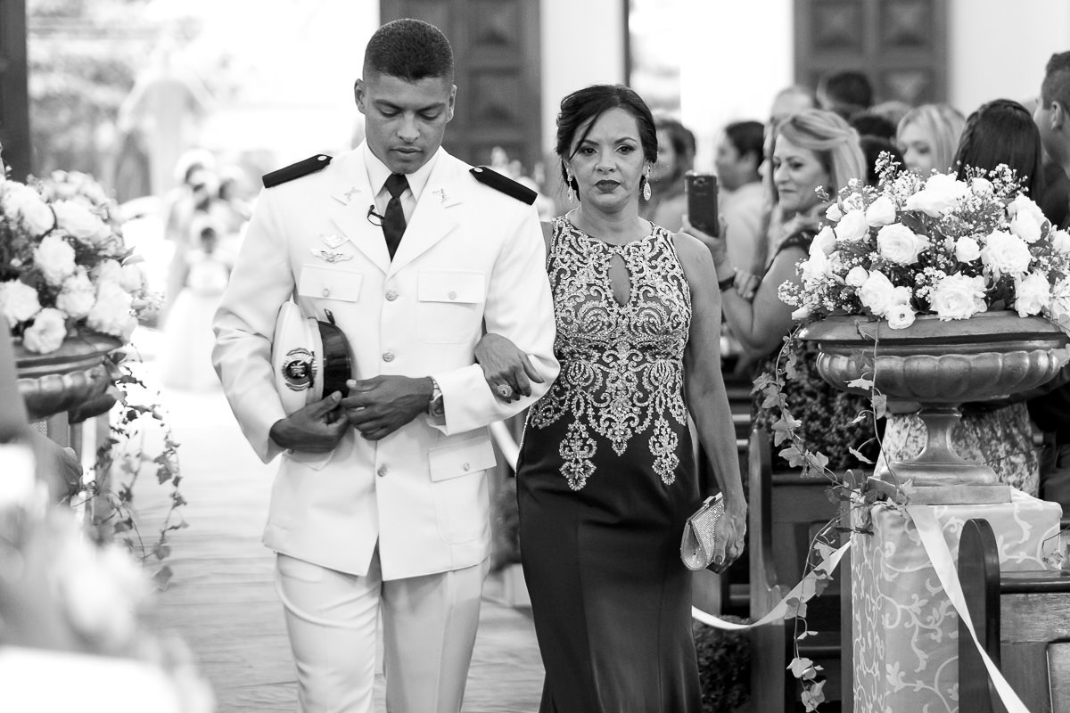 entrada do noivo em casamento em Guarujá por Alice Casaes
