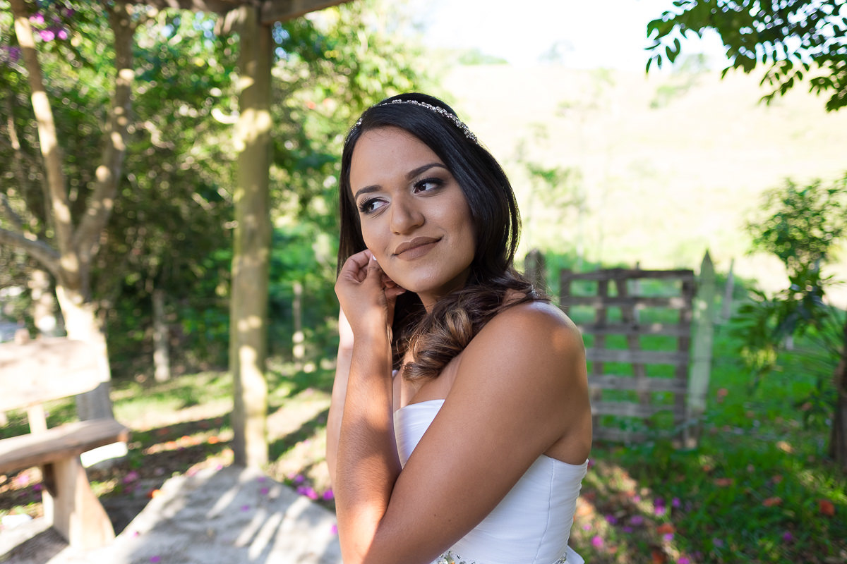 detalhe da noiva casamento em São José dos Campos por Alice Casaes
