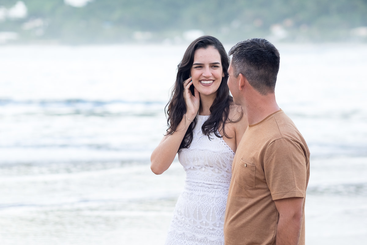 ensaio pre casamento olhar do casal guarujá praia das conchas alice casaes fotografia