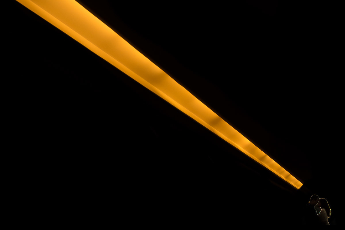 silhueta dos noivos em são paulo por alice casaes fotografia