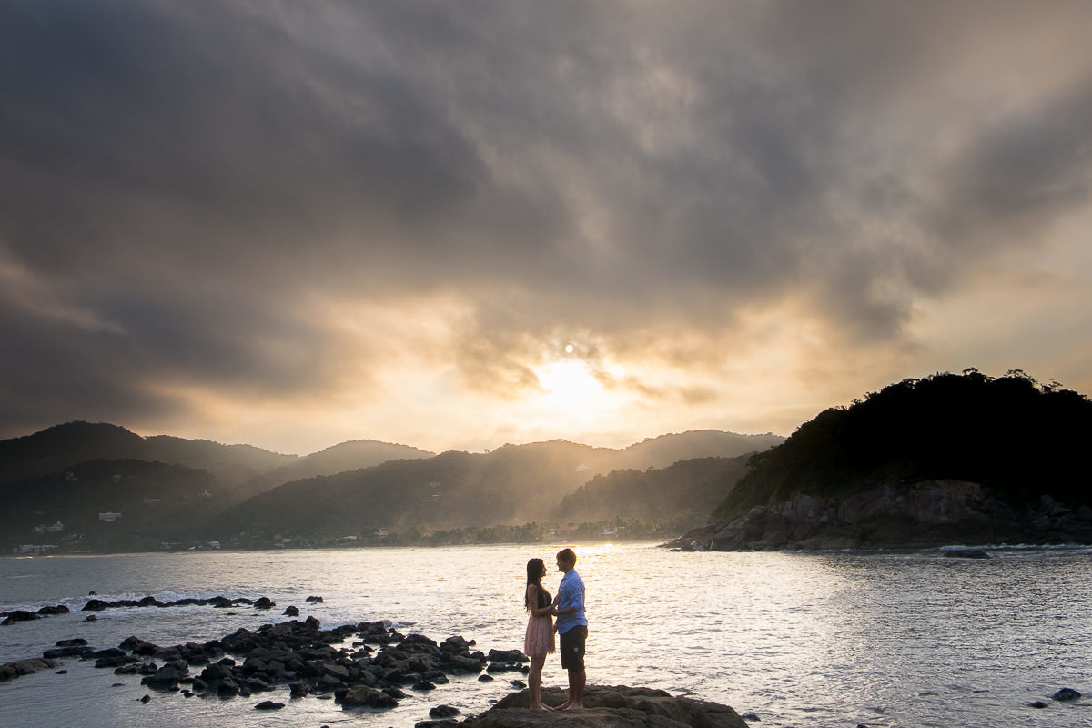 tassi e vh por do sol ensaio pre casamento guarujá sp fotografado por alice casaes