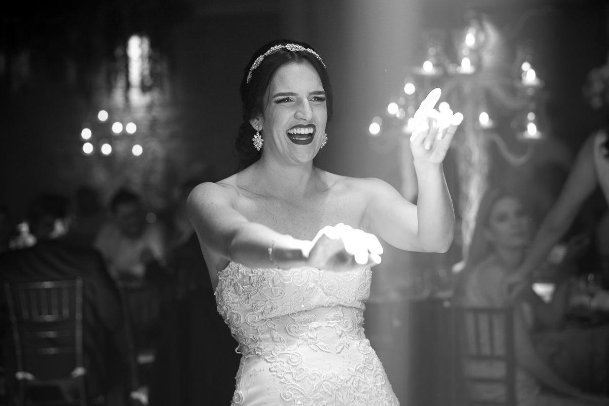 dança da noiva em espaço atmosphera