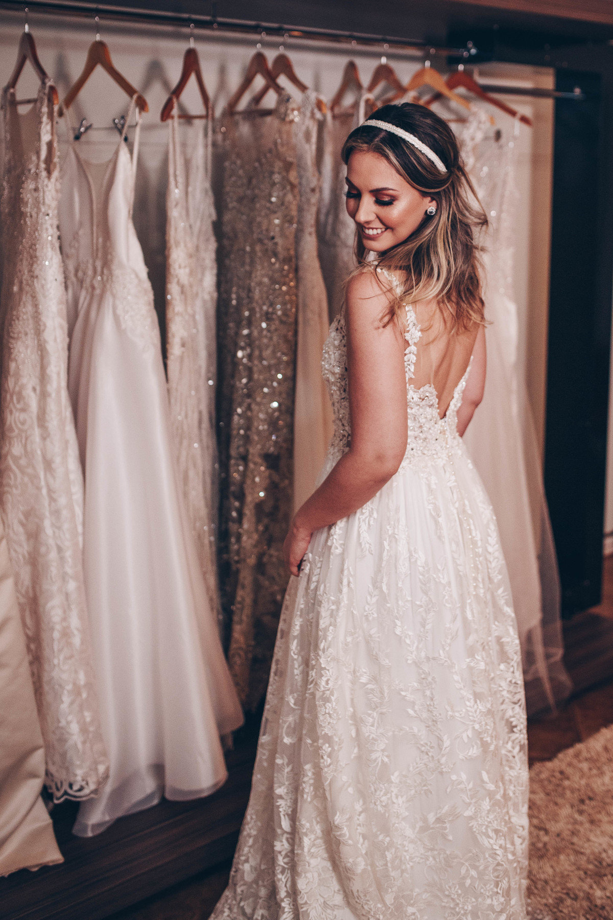 vestido branco parte traseira