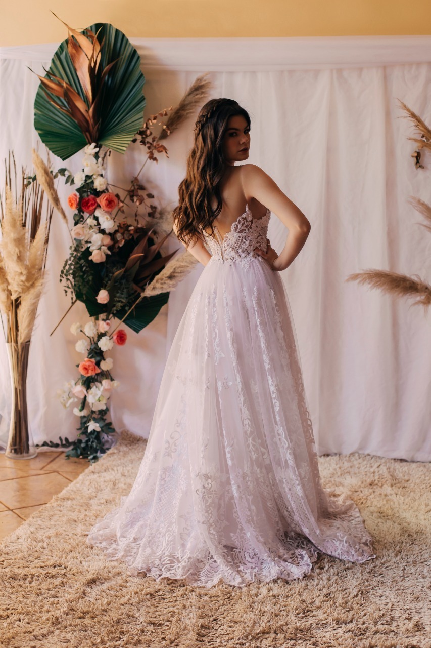 parte traseira vestido branco