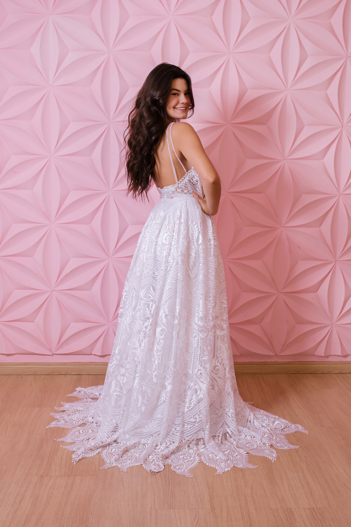 parte traseira de vestido branco