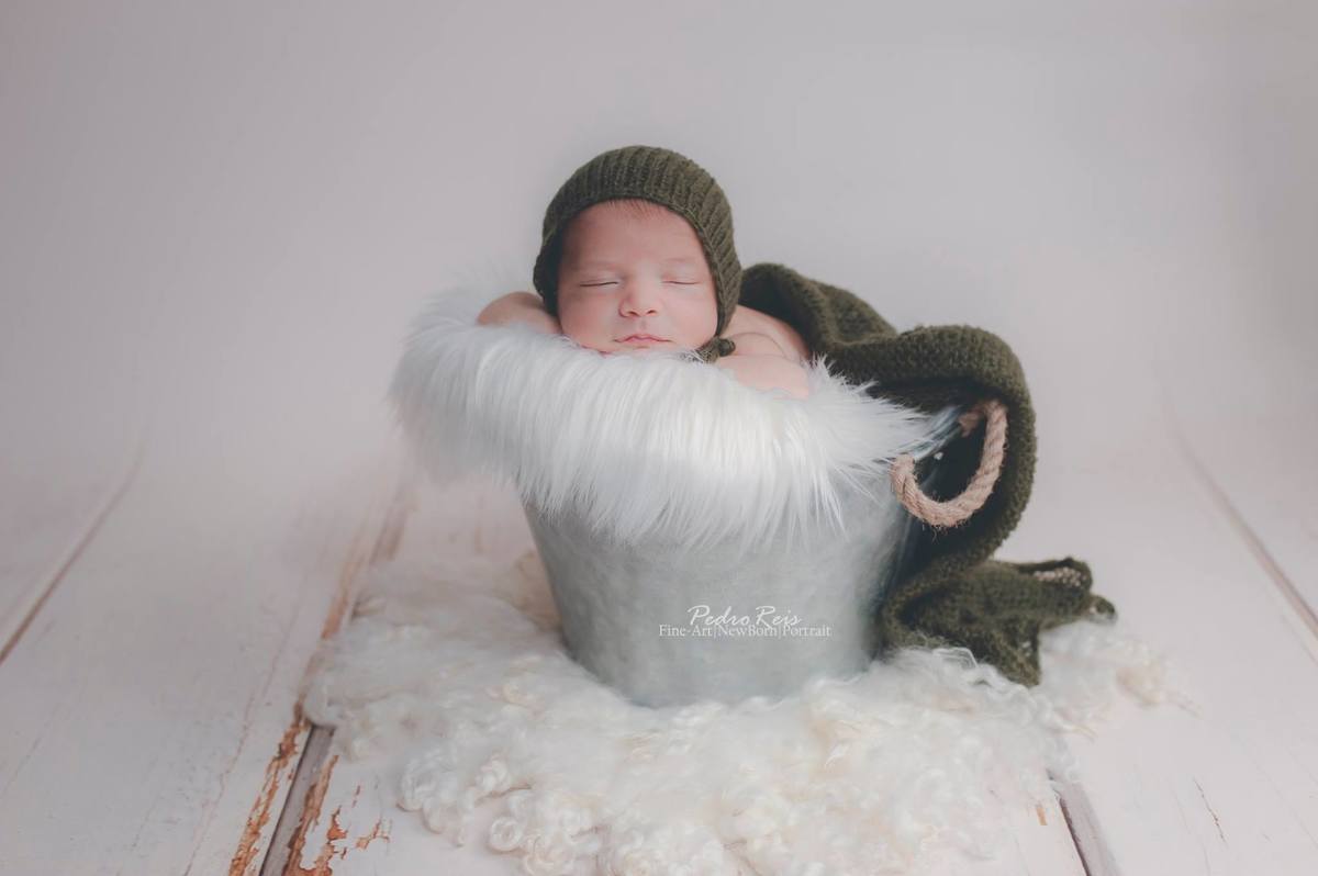 Sessão Newborn - Dudo com o gorrinho
