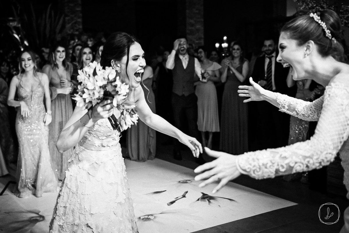 casamentoemvacaria,vanessawonsovicz,casamentoemvinicola,vacaria,solainepiccoli,vinicolacampestre,ltmfilmes,pordosol,melhoresfotosdecasamento,casamentoclassico,