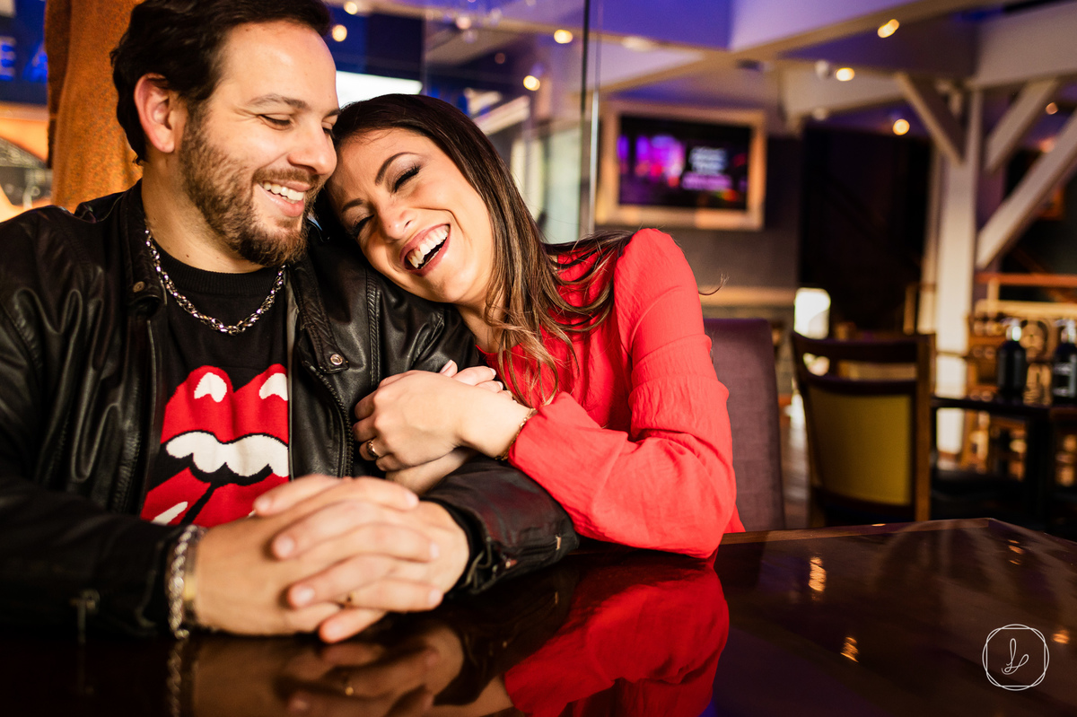 ensaioprecaamento,prewedding,solojeffhoffmann,hardrockcafe,ensaioemgramado,hardrockcafegramado,ensaiodecasalrocknroll,ensaionaserragaucha,gramadoecanela