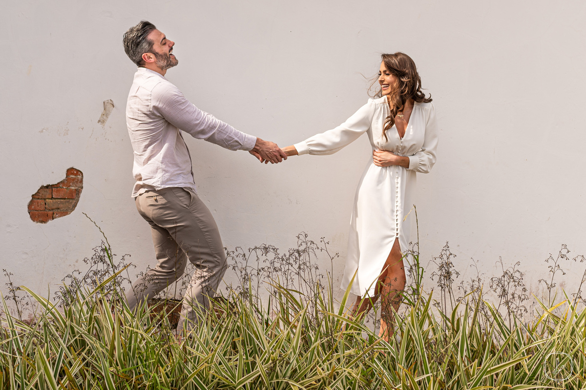 clinicaharmonia,ensaioamandaejorge,fotoscomcachorro,preweddingcomcachorro,golden,fotosaoarlivre,serragaucha,ensaionavinicola,melhoresvinhos,vinicolasnoRS