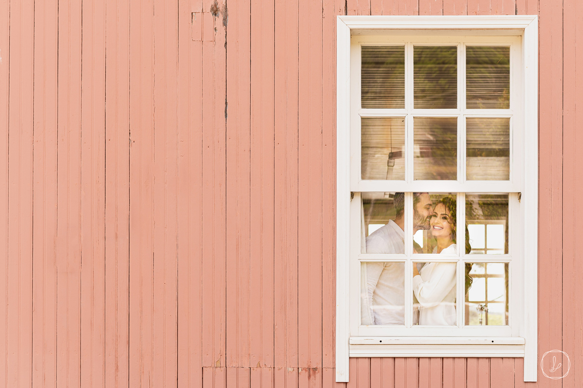 clinicaharmonia,ensaioamandaejorge,fotoscomcachorro,preweddingcomcachorro,golden,fotosaoarlivre,serragaucha,ensaionavinicola,melhoresvinhos,vinicolasnoRS