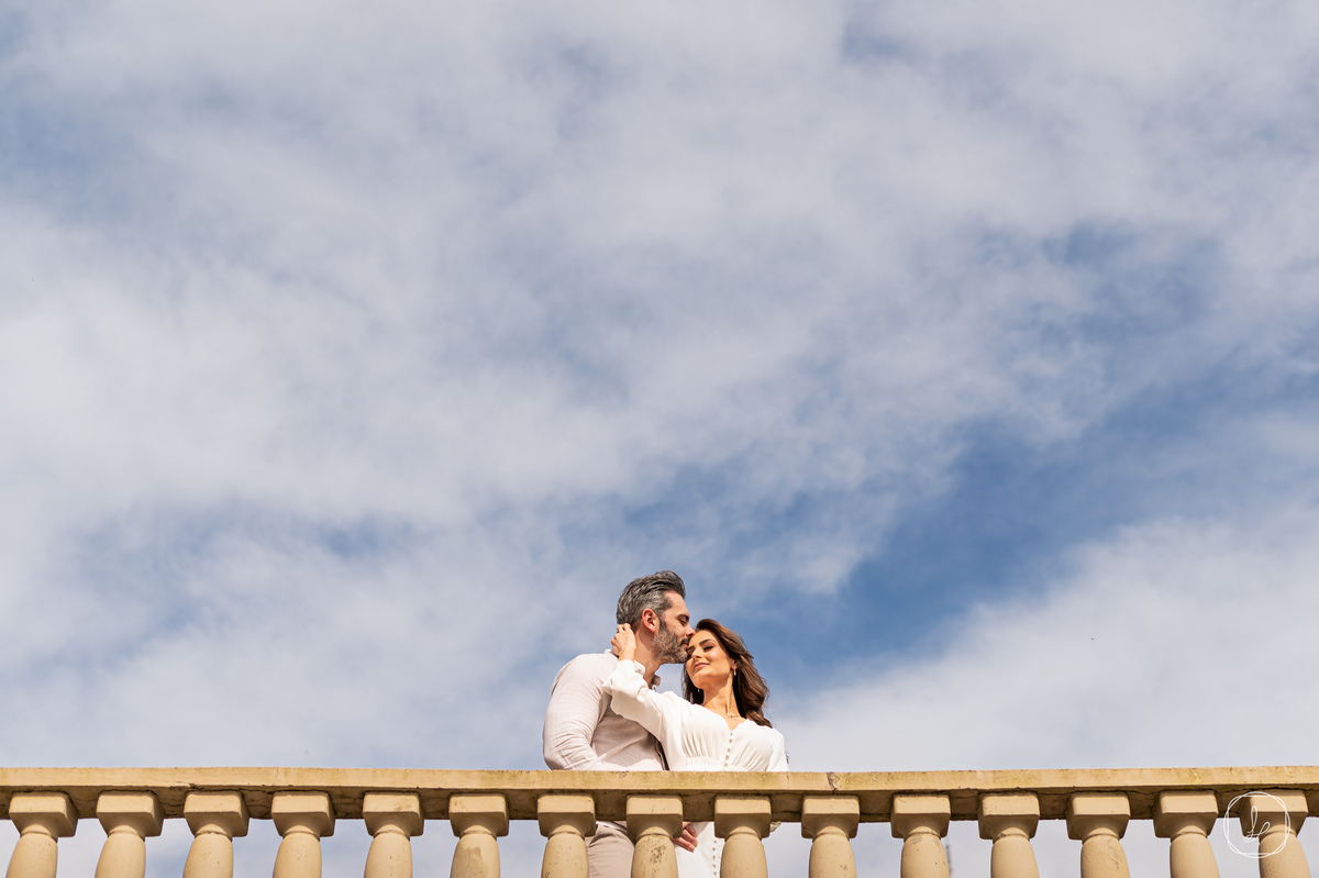 clinicaharmonia,ensaioamandaejorge,fotoscomcachorro,preweddingcomcachorro,golden,fotosaoarlivre,serragaucha,ensaionavinicola,melhoresvinhos,vinicolasnoRS