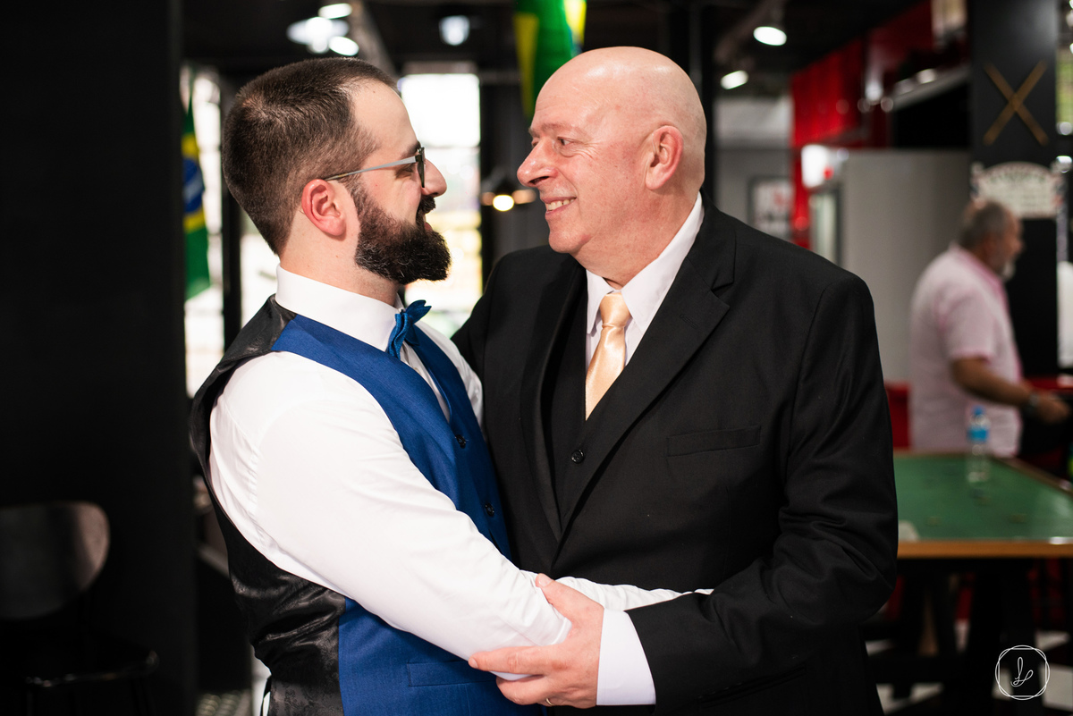 nosestudiodabeleza,lisfaria,katianalorandi,ciccaxias,casamentoemcaxias,melhorfotografodaserra,fotografonaserragaucha,casamentonaserragaucha,casamentoclassico,casamentoemigreja,noivascabeloencaracolado,fotosespontaneasdecasamento