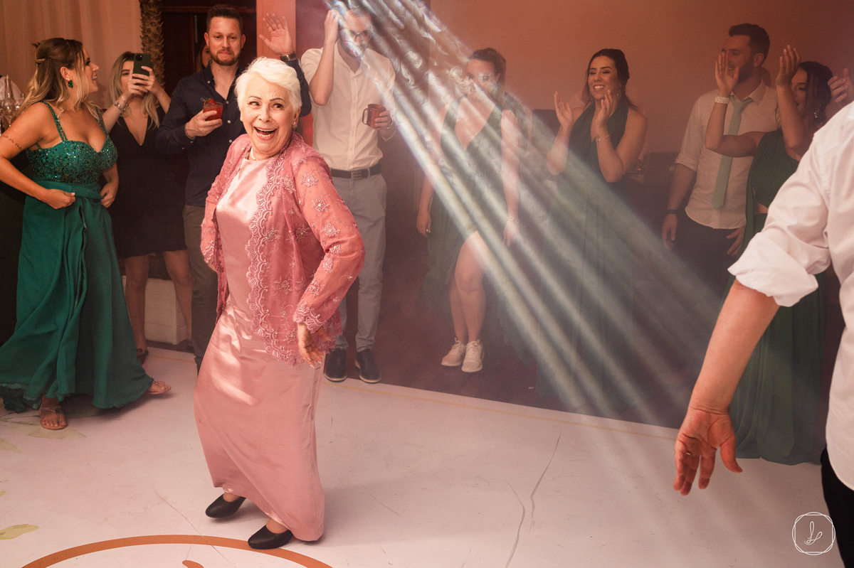 nosestudiodabeleza,lisfaria,katianalorandi,ciccaxias,casamentoemcaxias,melhorfotografodaserra,fotografonaserragaucha,casamentonaserragaucha,casamentoclassico,casamentoemigreja,noivascabeloencaracolado,fotosespontaneasdecasamento