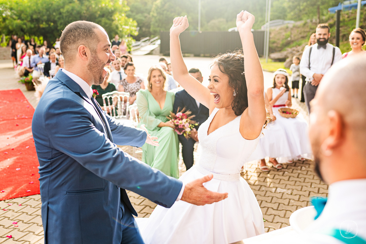 cozzirenoivas,casamentodedia,casamentonaserragaucha,casamentodedia,cerimoniaexterna,arlivre,celebrarcasadeventos,santaelaseventos,rosetafilmes,melhoresfotografosemcaxiasdosul,fotografoemcaxiasdosul,serragaucha,fotosdecasamento