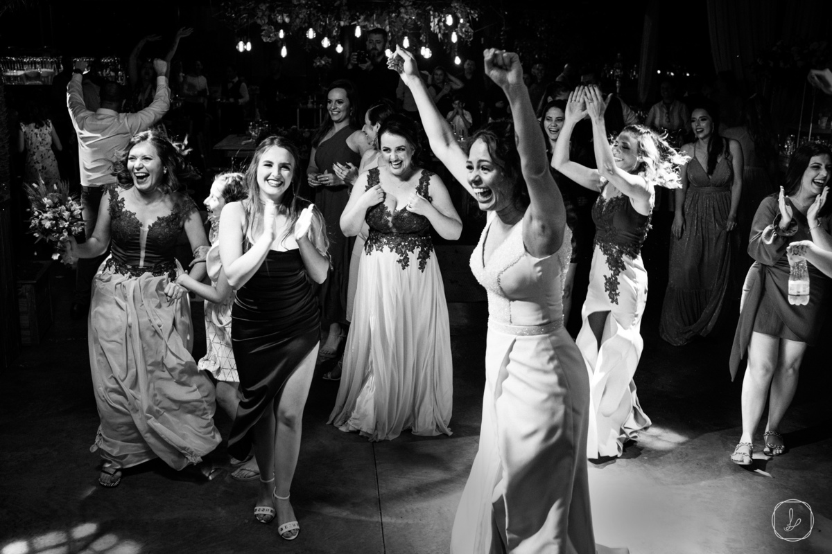 cozzirenoivas,casamentodedia,casamentonaserragaucha,casamentodedia,cerimoniaexterna,arlivre,celebrarcasadeventos,santaelaseventos,rosetafilmes,melhoresfotografosemcaxiasdosul,fotografoemcaxiasdosul,serragaucha,fotosdecasamento